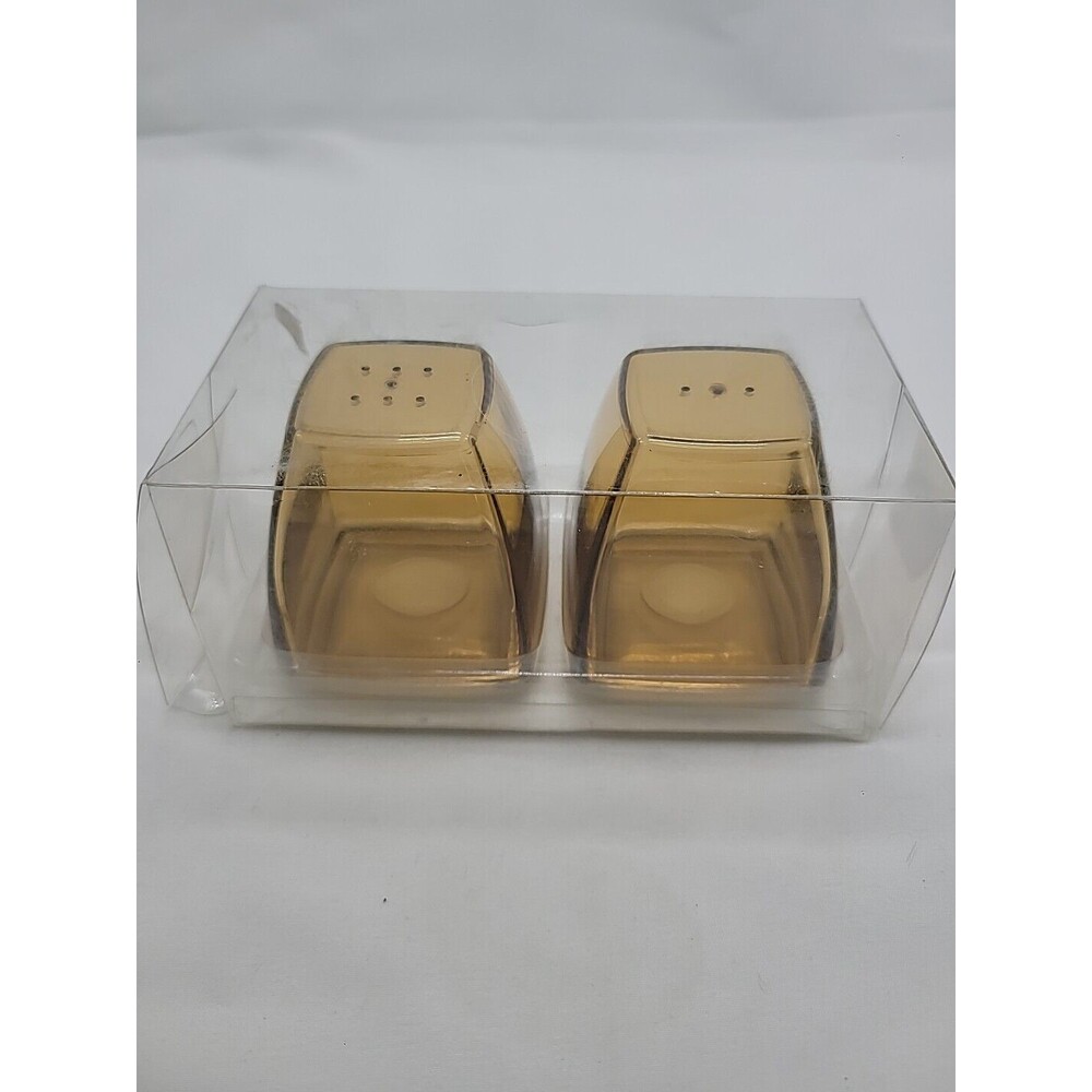 Zak Industries Plastic Amber  Salt and Pepper Shakers New